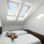 Blue In With Mountain View And Parking By Renters