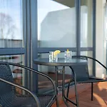 Blue In With Mountain View And Parking By Renters דירה *