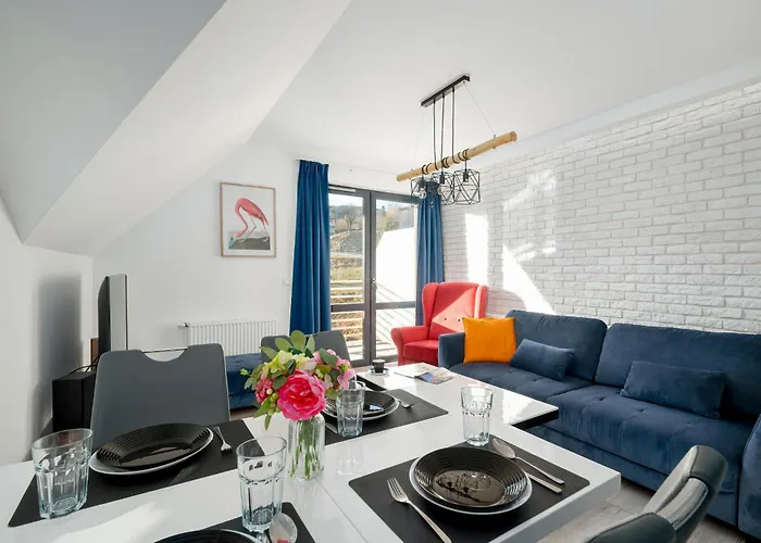 Blue In With Mountain View And Parking By Renters 아파트 카르파츠