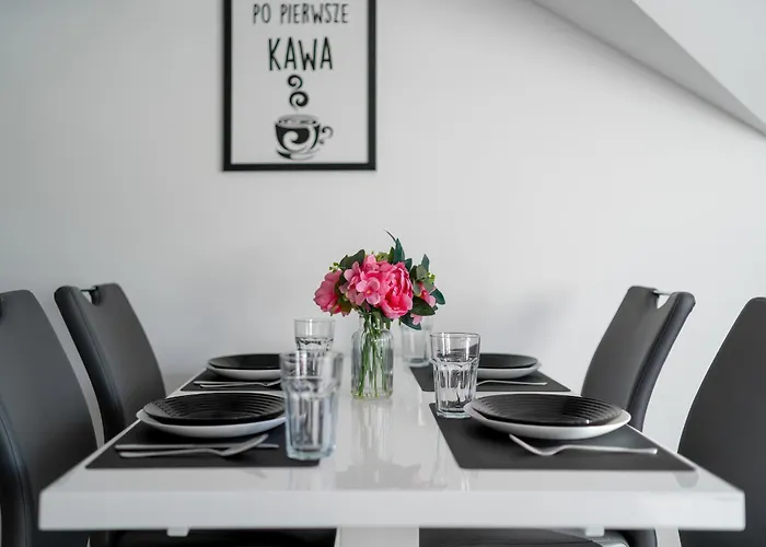 Blue In With Mountain View And Parking By Renters 카르파츠