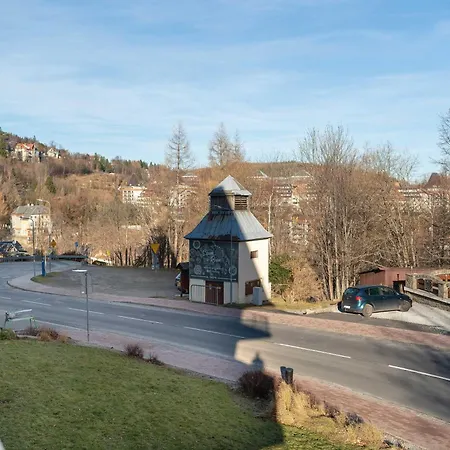 Apartament Blue In With Mountain View And Parking By Renters
